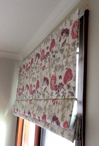 Roman Blind with chain