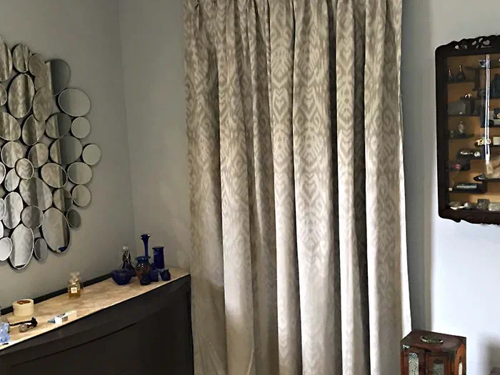Curtains — example 19