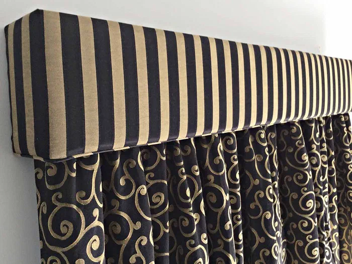 Curtains — example 12