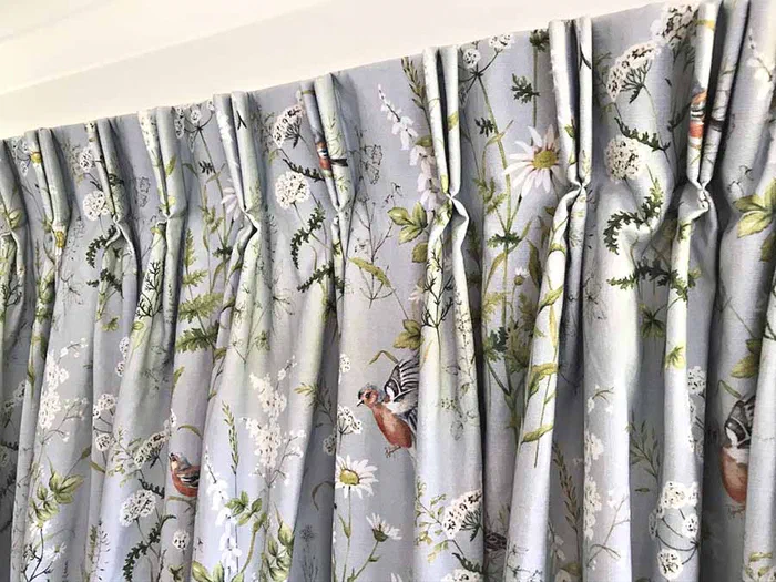 Curtains — example 10