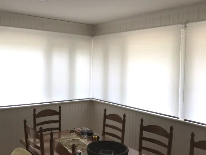 Roller Blinds — example 13