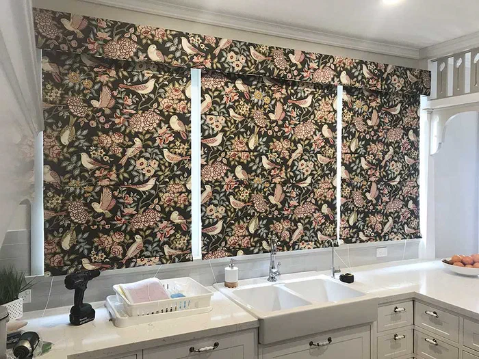 Roman Blinds — example 5