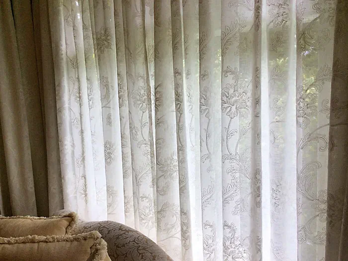 Curtains — example 9
